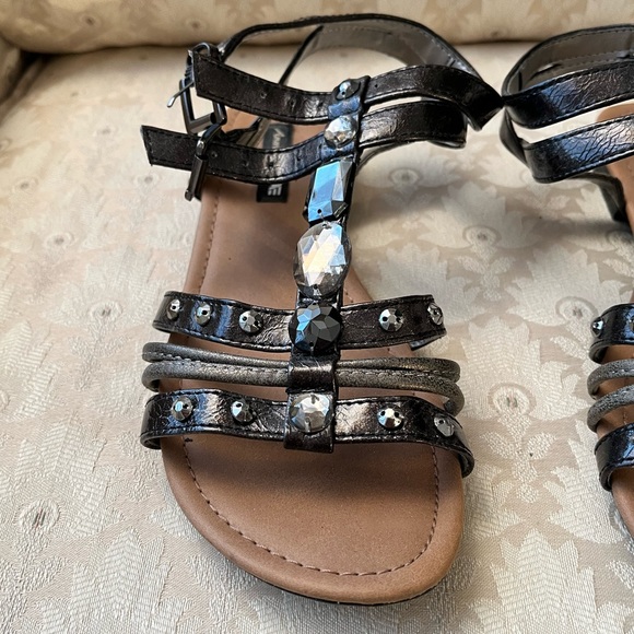 American Eagle Women’s Jewelled Sandals - Picture 6 of 6